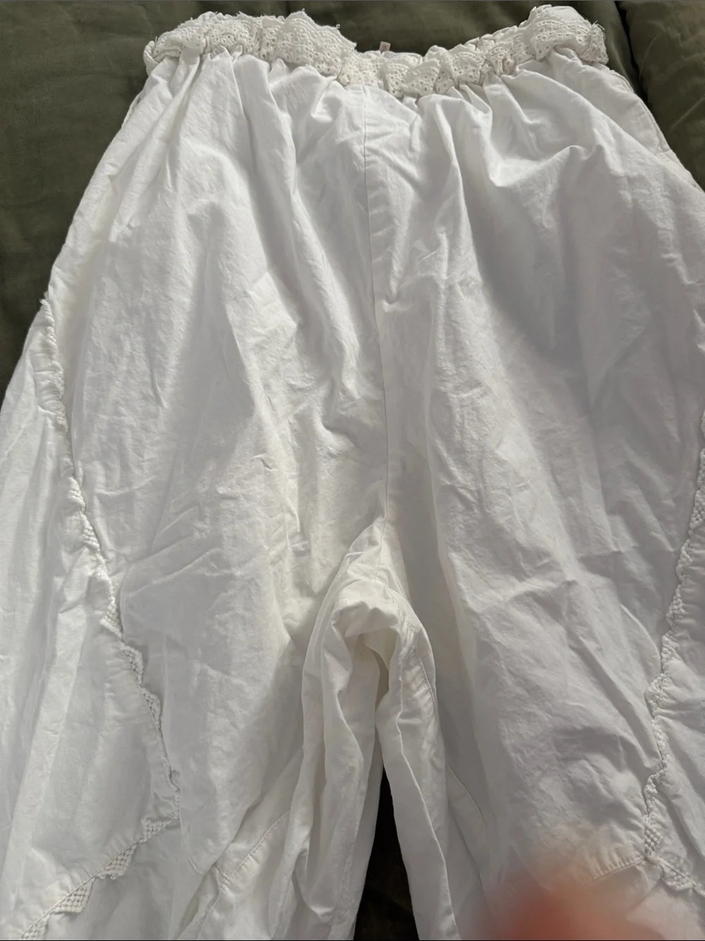 FREE PEOPLE White Balloon Pants Size X-Small EUC